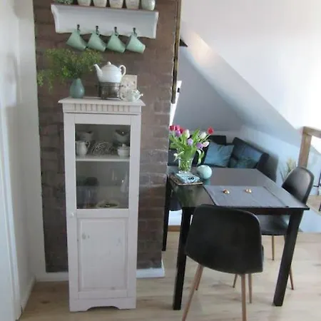 Komplett Ausgestattetes , Ebbe Und Flut Emden